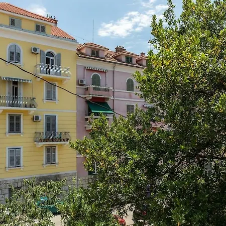 Apartman Garden View *