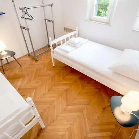 公寓 Garden View *